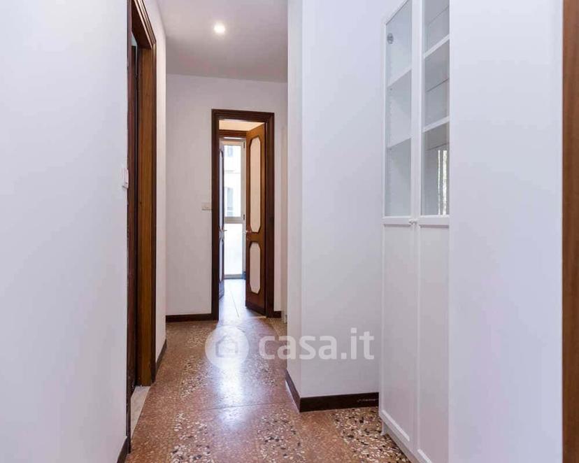 Stanza in Viale Giovanni Vicini 20 — foto 28 di 33