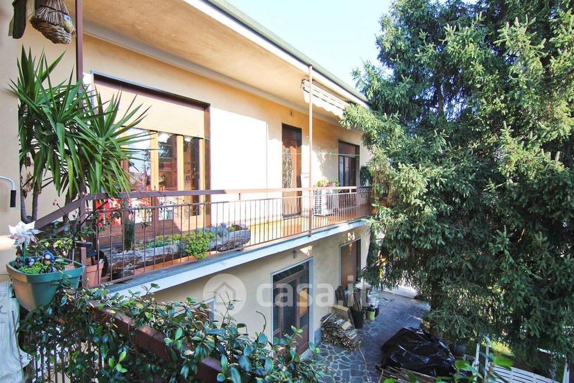 Villa in Via Alessandro Tadino 3 — foto 30 di 52