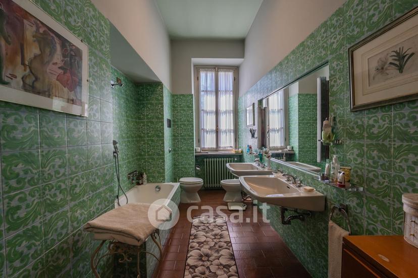 Villa in Piazza Leva 1 — foto 37 di 74