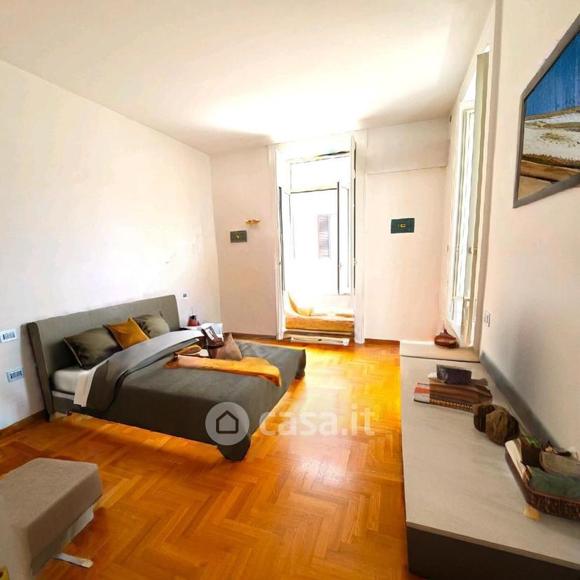 Trilocale in Via Aniello Falcone 46 — foto 2 di 19