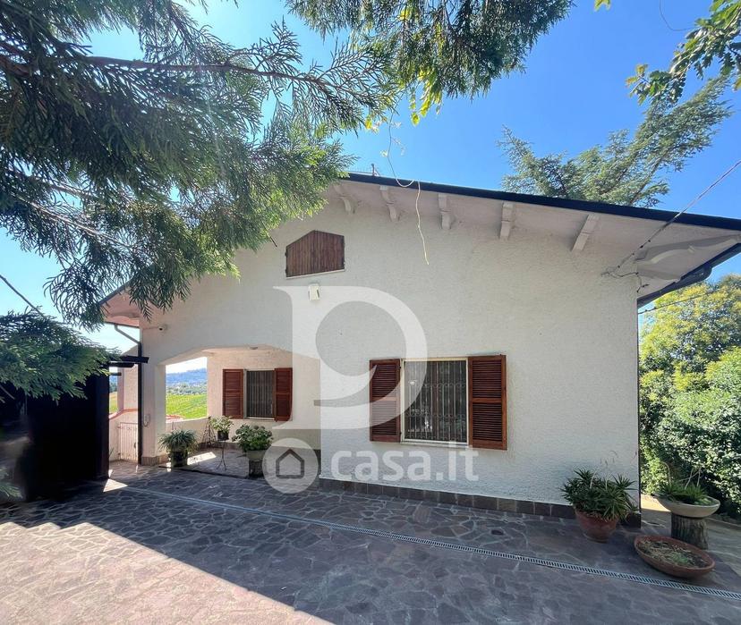 Villa in Via dei Platani 88 — foto 85 di 102