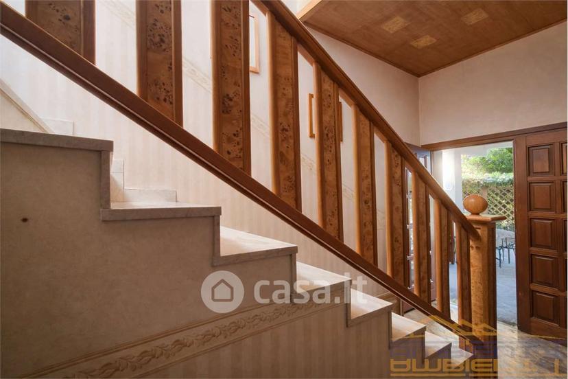 Villa in Via Edmondo de Amicis 6 — foto 11 di 51