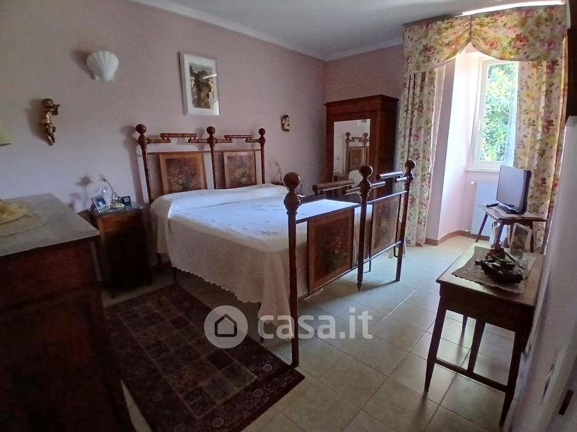 Villa in Via Madonna degli Angeli — foto 17 di 69