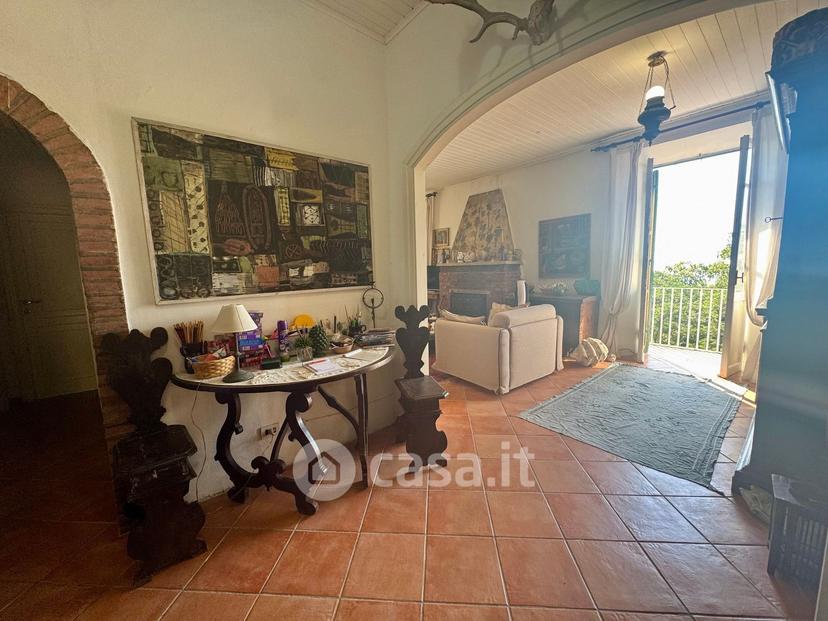 Villa in Via Appia 104 /200 — foto 35 di 136