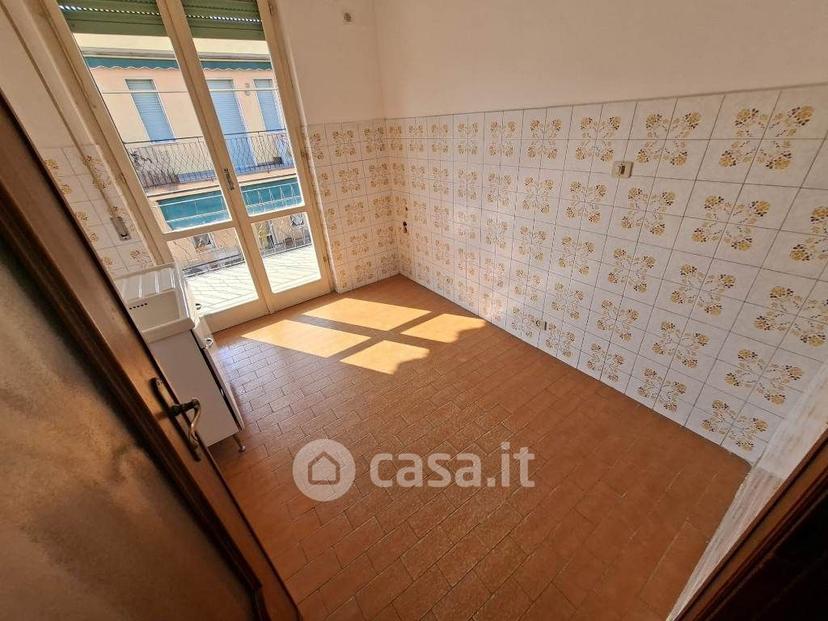 Trilocale in Via Bologna 4 — foto 2 di 23