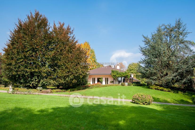 Villa in Via Alcide de Gasperi — foto 14 di 45