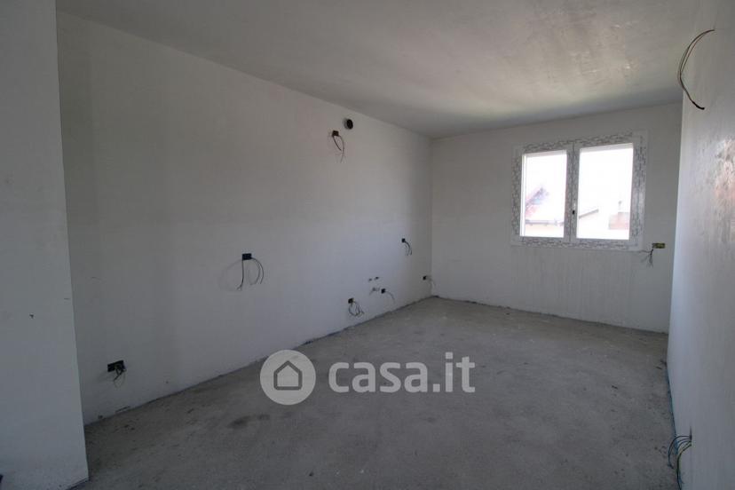 Quadrilocale in Via Achille Grandi 17 -3 — foto 16 di 44