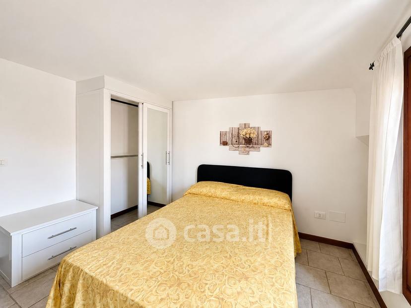 Stanza in Via Maestra 4 — foto 7 di 17
