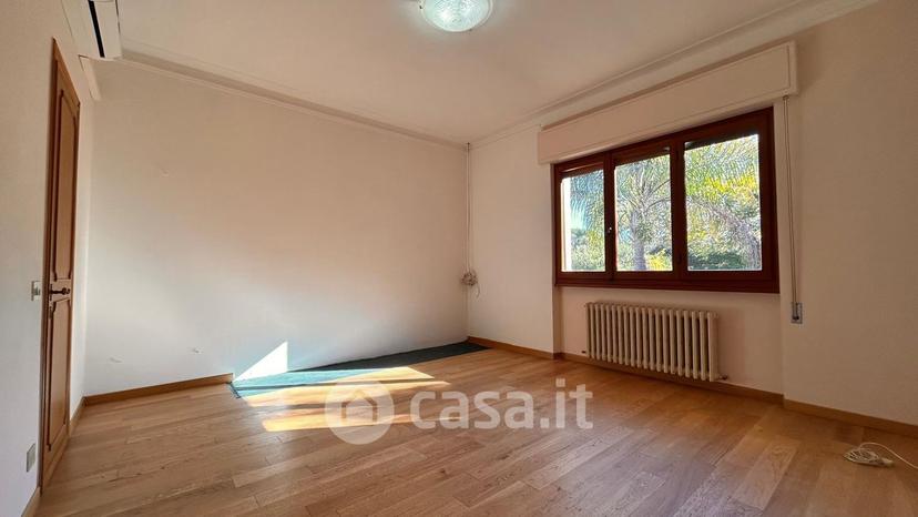 Villa in Via L. Raffaelli 63 — foto 20 di 36