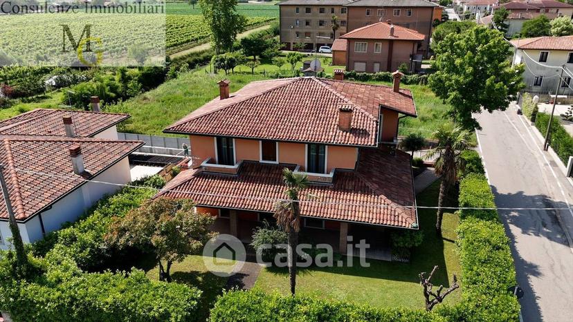 Villa in Via Madonna — foto 11 di 19