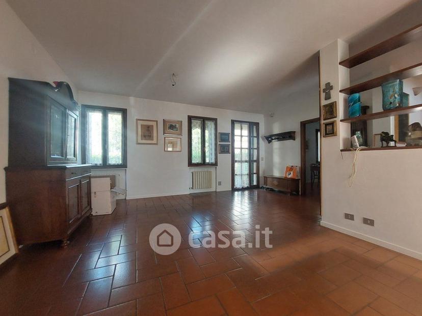 Villa in Via Miranese 11 — foto 24 di 38