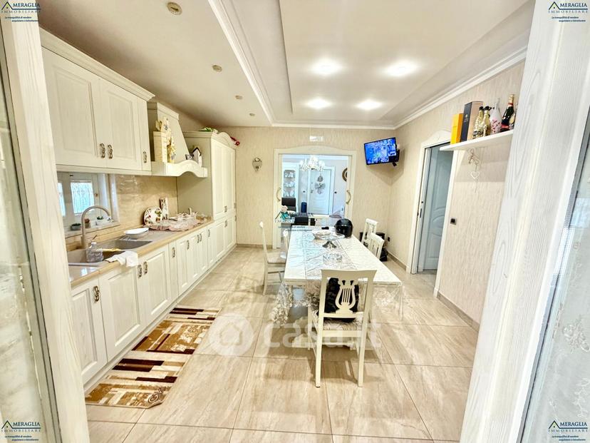 Villa in Via Vittorio Emanuele 129 — foto 4 di 32