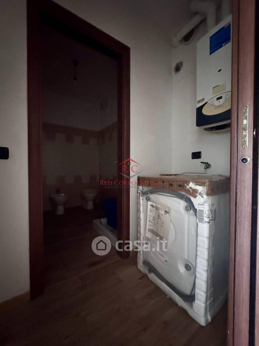Monolocale in Via Serge Reggiani — foto 8 di 13