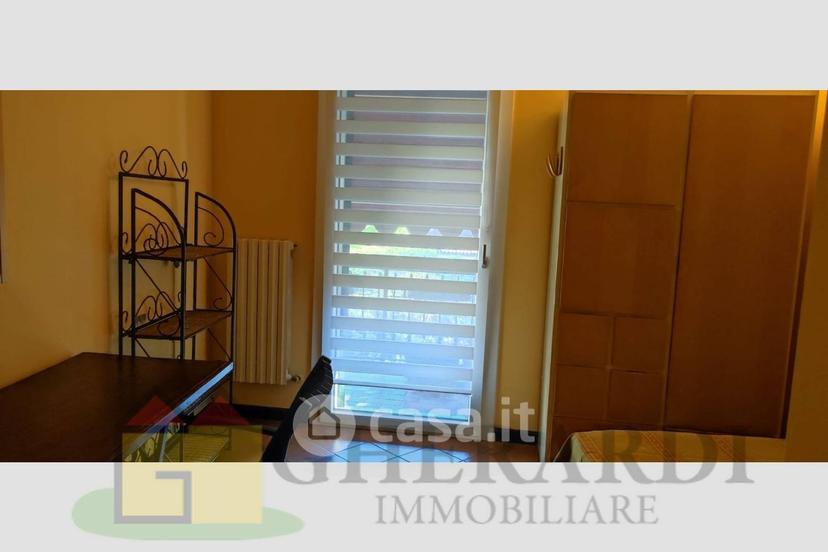 Stanza in Via Voltacasotto 1 — foto 12 di 13