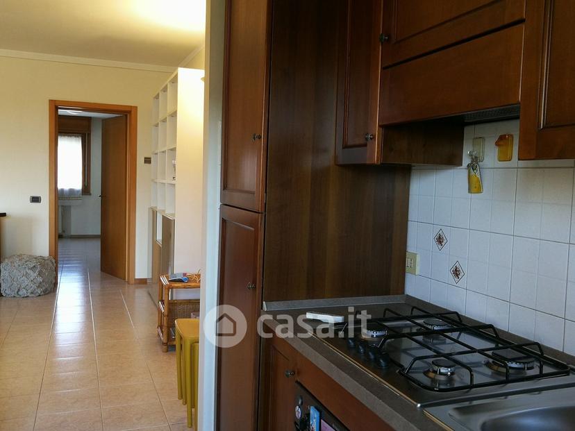 Stanza in Via Edoardo Ferravilla — foto 17 di 25