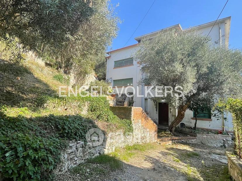 Villa in Via Antonio Sebastiani — foto 14 di 25