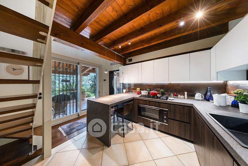 Villa in Via Sirmione 1 — foto 31 di 33