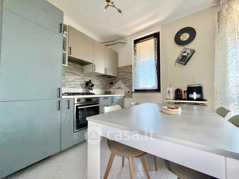 Bilocale in Via Giuseppe Ungaretti 19 — foto 22 di 23