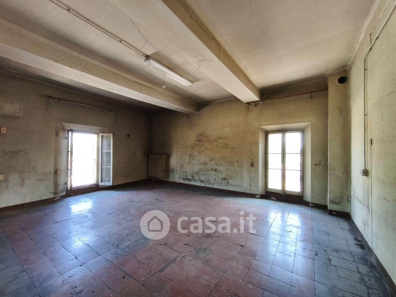 Trilocale in Via Emilia 250