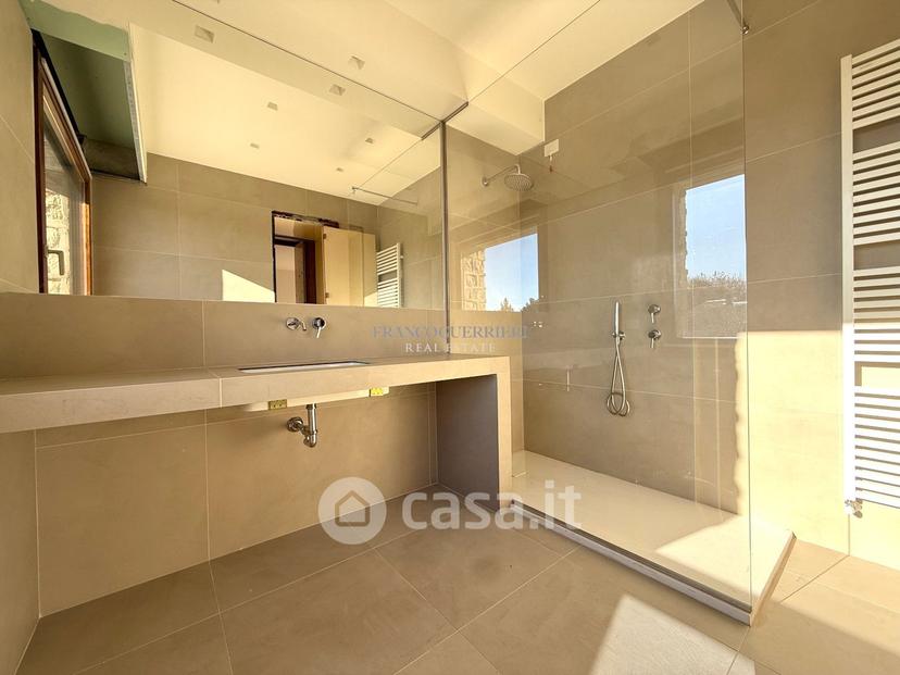Villa in Via Alcide de Gasperi — foto 21 di 38
