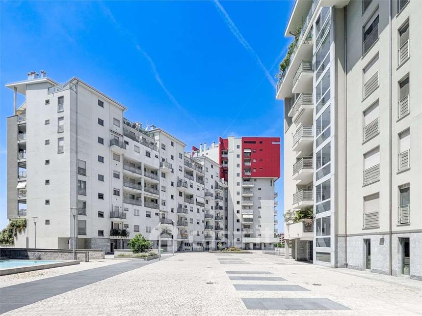 Trilocale in Via Giacomo Manzú 2 — foto 14 di 32