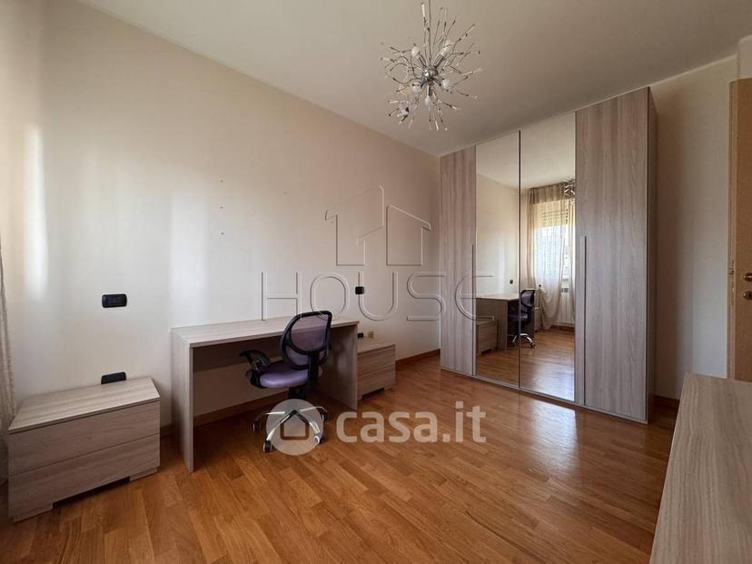 Trilocale in Via Carolina Torreggiani — foto 6 di 26