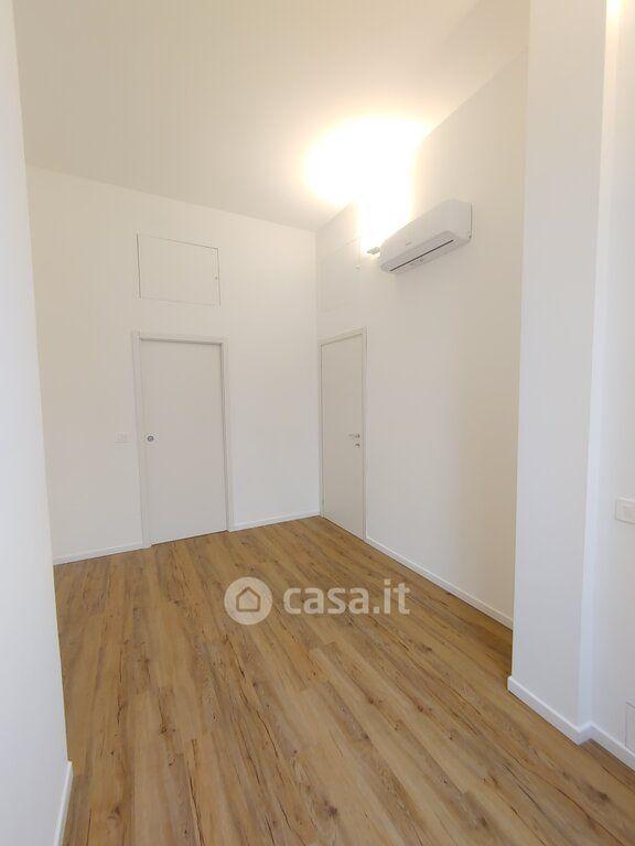 Quadrilocale in Via Giacomo Tosi — foto 18 di 36