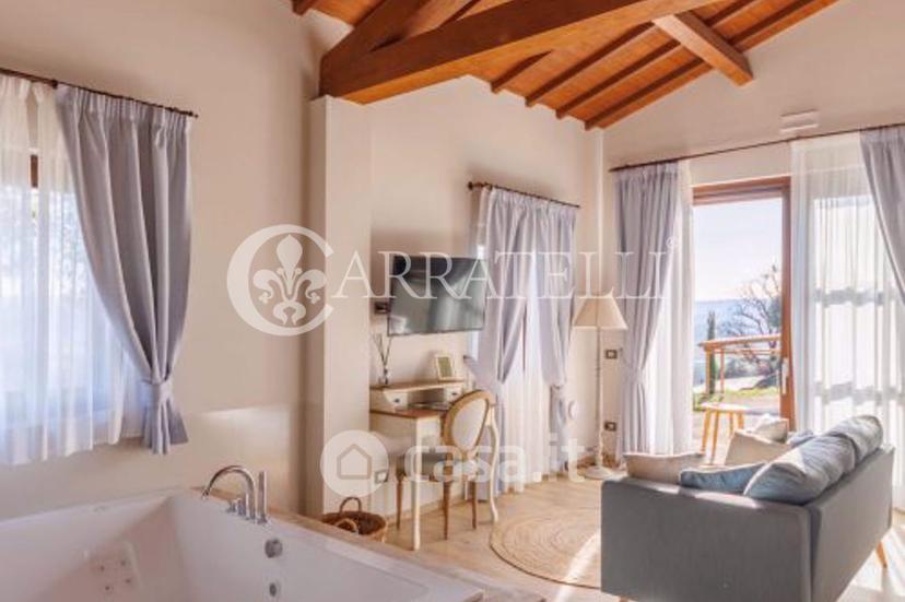Villa in Via degli Olmi 10 — foto 42 di 62