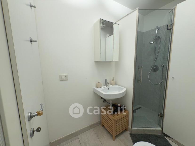 Bilocale in Via Vittorio Veneto 49 — foto 8 di 16