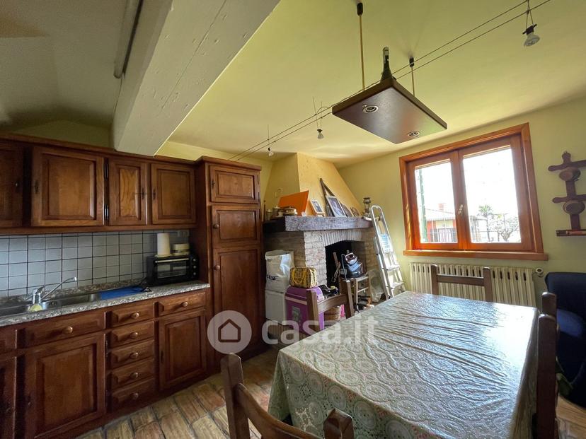 Villa in Via Isabella d'Este — foto 22 di 27