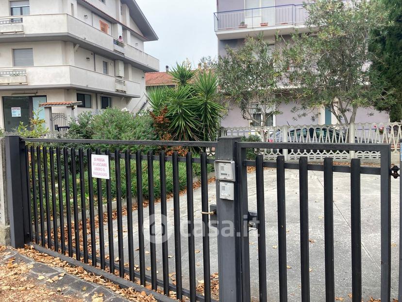 Quadrilocale in Viale A. Moro 232 — foto 9 di 21