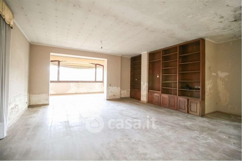 Villa in Via Avv. G. Colombo 8 — foto 2 di 34