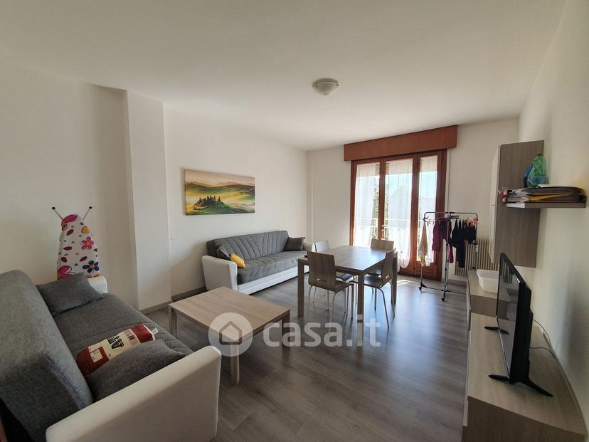 Stanza in Viale Istria 44 — foto 11 di 22
