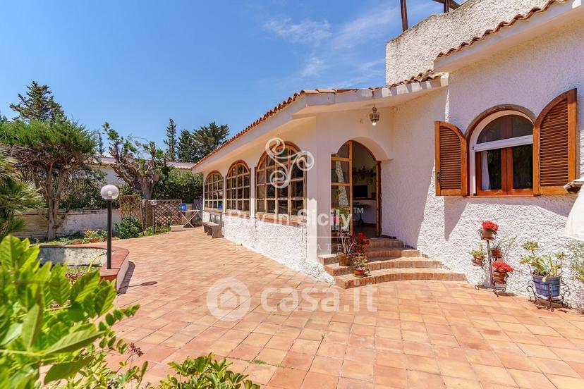 Villa in Via Filippo de Filippi 11 — foto 7 di 57