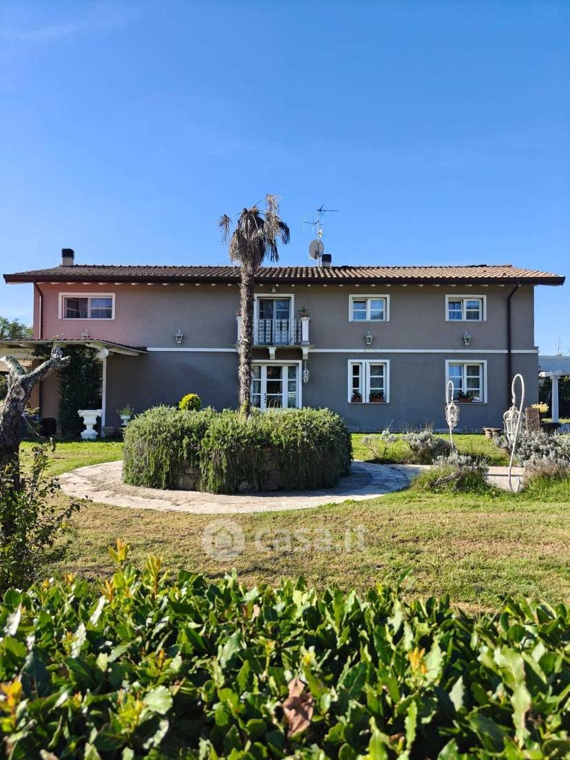 Villa in Via del Canaletto — foto 3 di 57