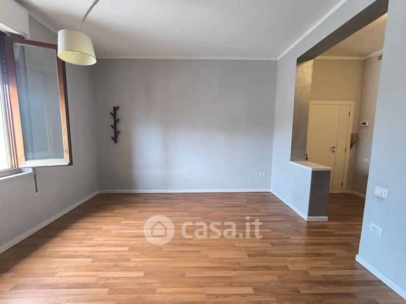 Appartamento in Via B. di Tommaso — foto 2 di 48