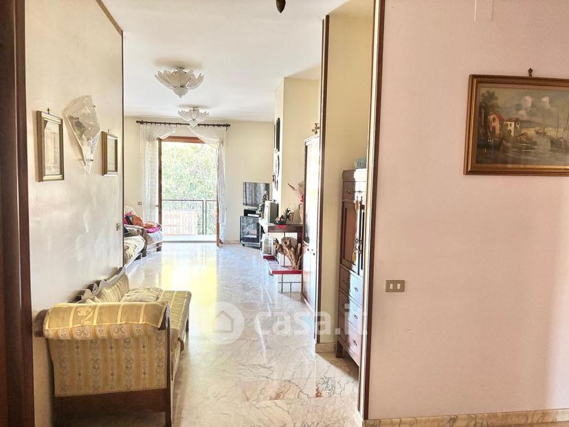 Appartamento in Via Ernesto Pontieri 15