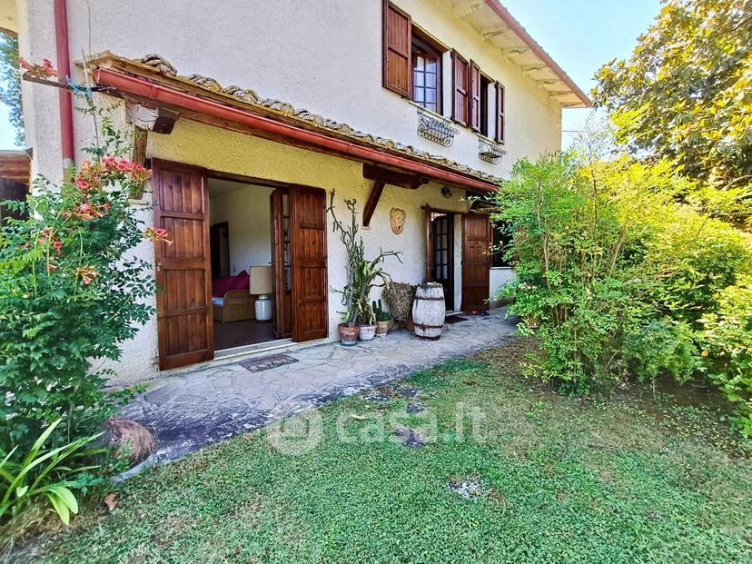 Villa in Strada Aquilano — foto 35 di 52