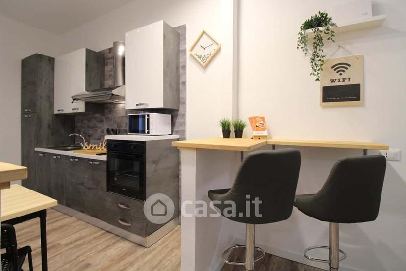 Stanza in Via Ambaraga 77 — foto 20 di 26