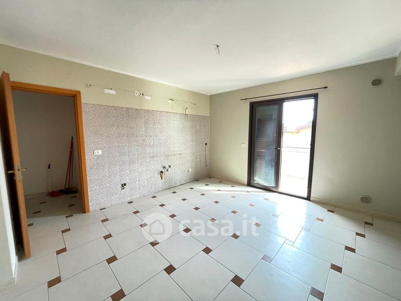 Trilocale in Via Gesualdo Clementi 9 — foto 6 di 10