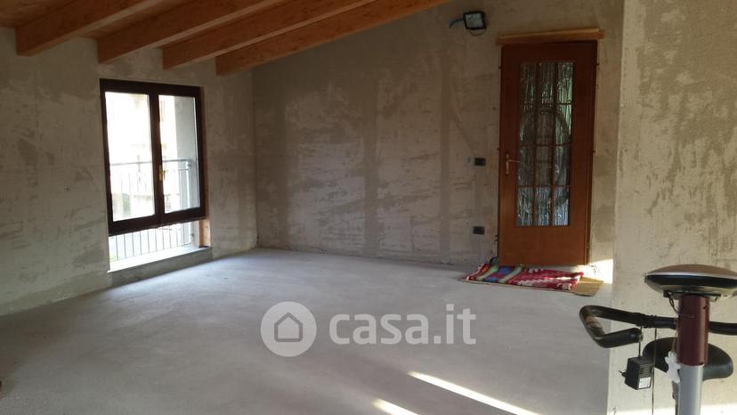 Trilocale in Via Rotone — foto 2 di 11