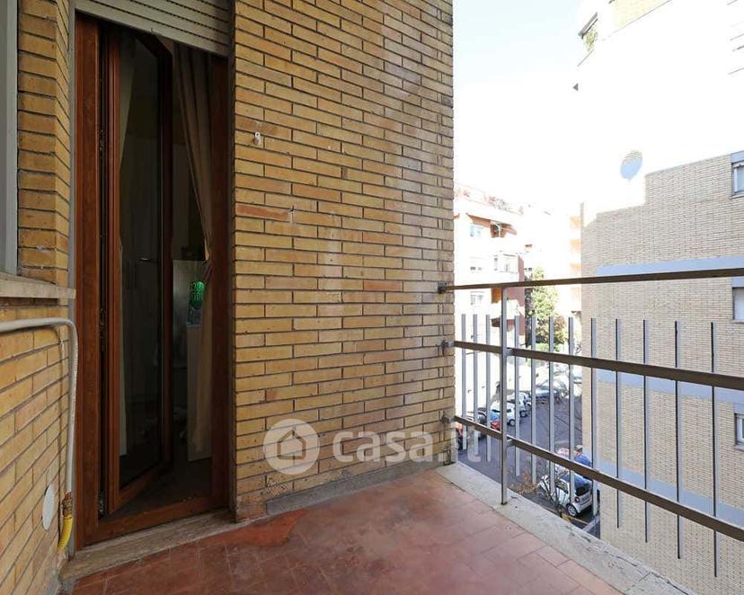 Stanza in Via dei Giornalisti 6 — foto 17 di 19