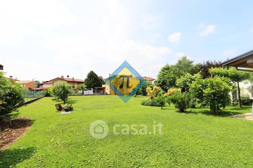 Villa in Via Cappuccini — foto 9 di 13