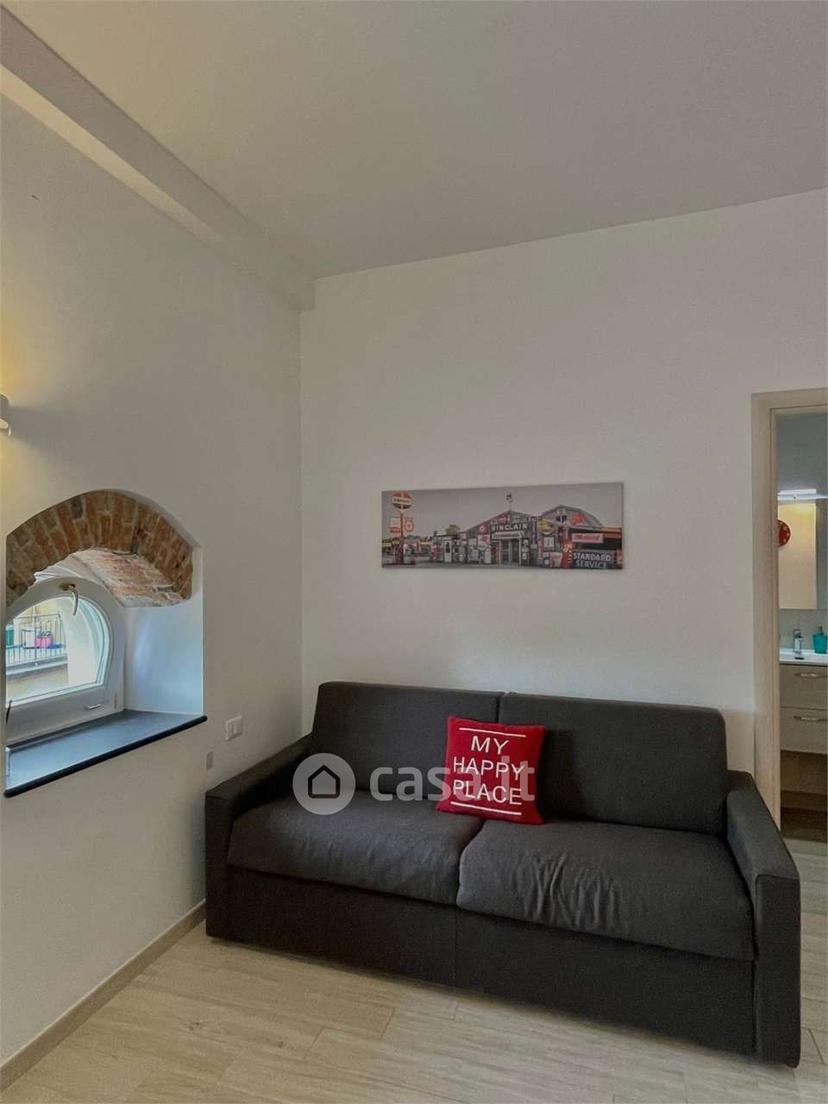 Monolocale in Via Ferdinando Isola 18