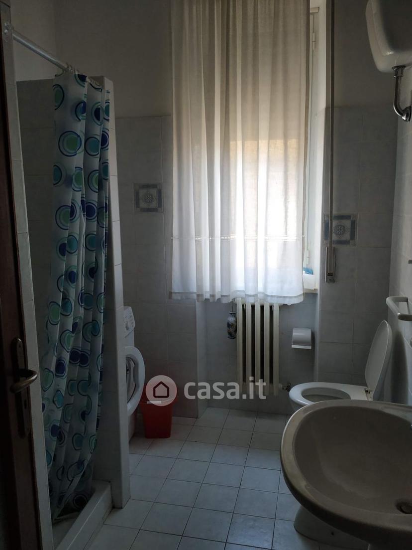 Stanza in Corso Cairoli — foto 3 di 5