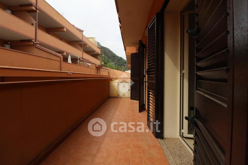 Trilocale in Via Villa 21 — foto 16 di 22