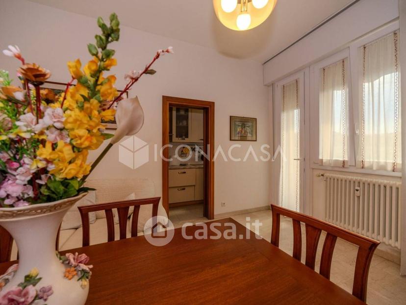 Trilocale in Via della Resistenza 2 — foto 3 di 86
