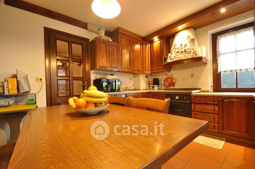 Villa in Via Leonardo da Vinci 35 — foto 30 di 42