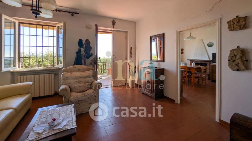 Villa in Via Cecinese — foto 18 di 56