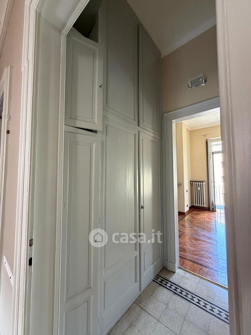 Trilocale in Corso Re Umberto 21 Bis — foto 11 di 34